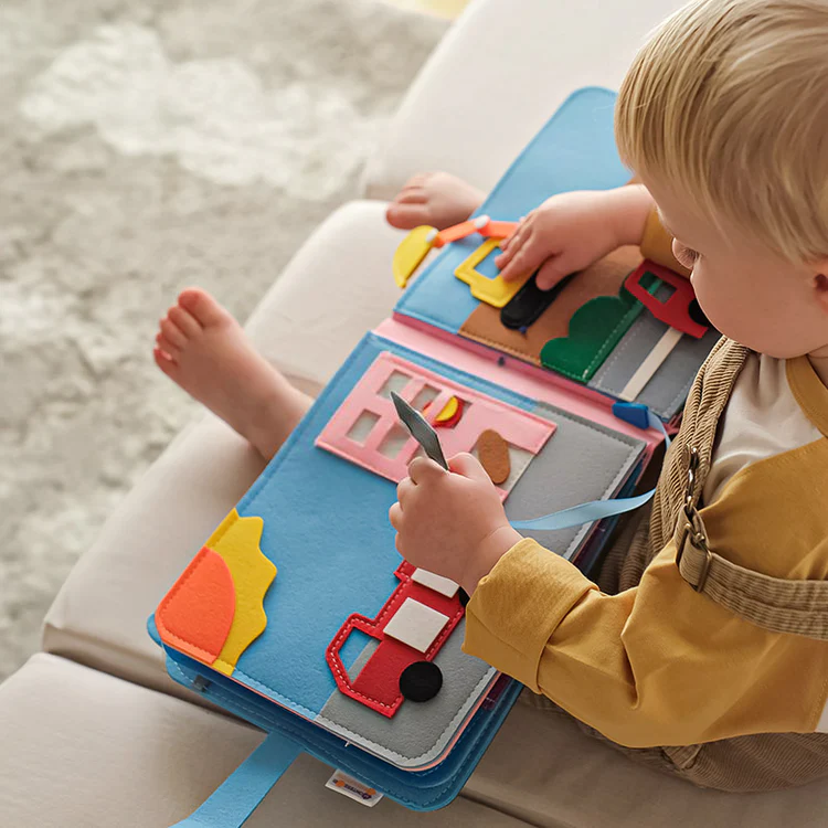 Montessori Geschichtsbuch