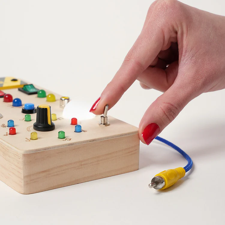 Montessori Holzschaltertafel